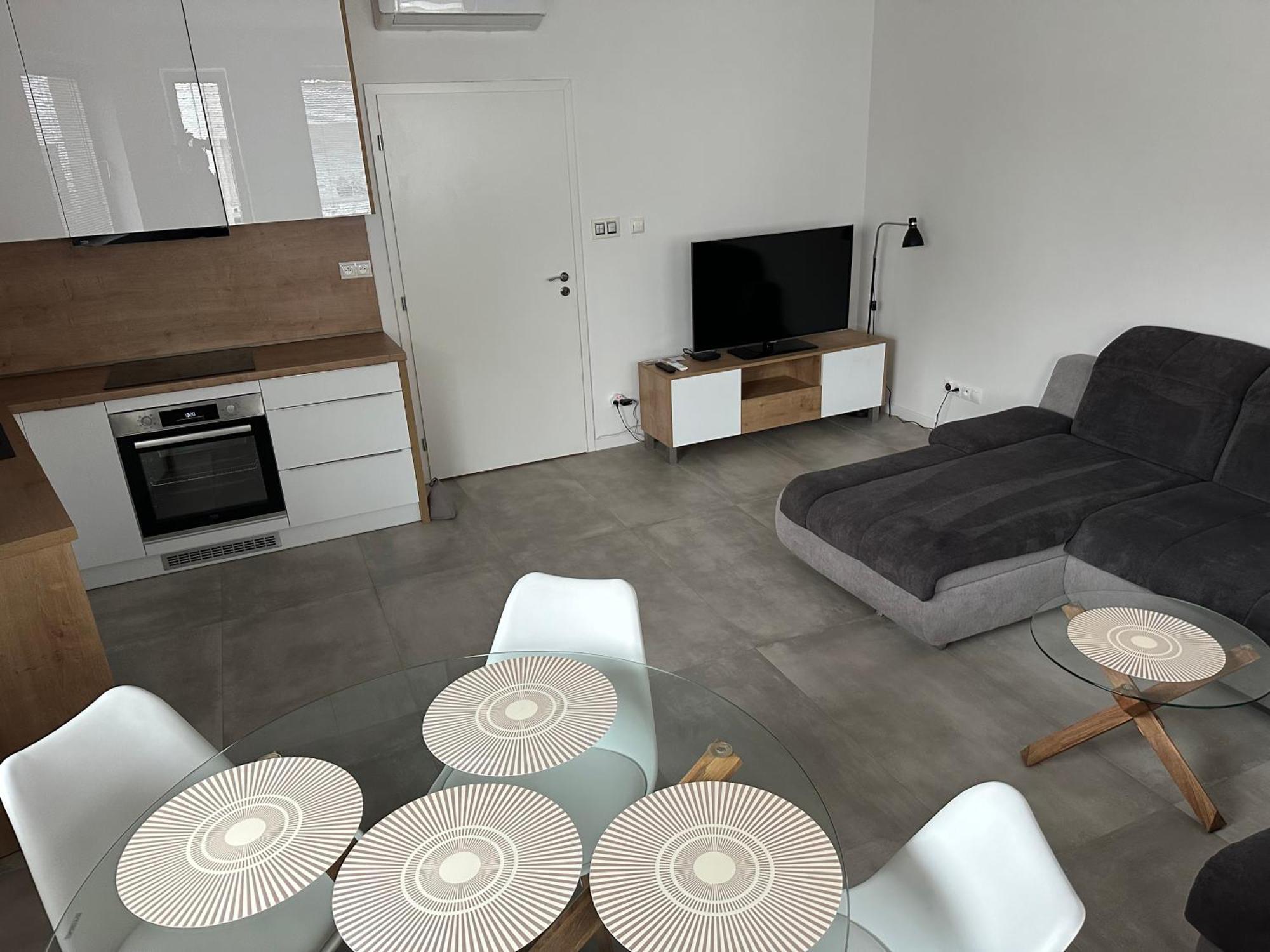 2-izbovy Valmar V Centre Piestan Apartment *
